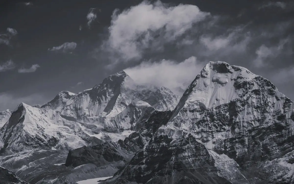 Makalu-1